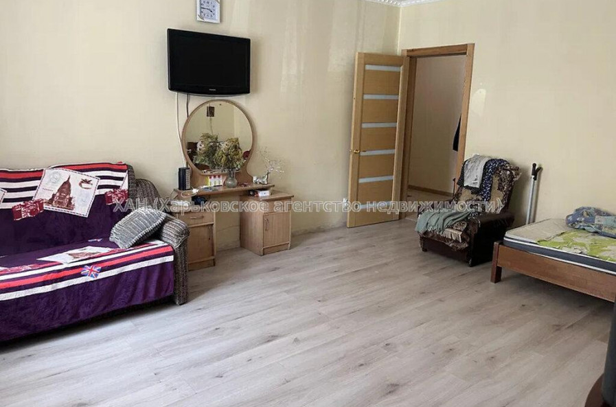 Продам квартиру, Ньютона ул. , 1  ком., 46 м², капитальный ремонт 