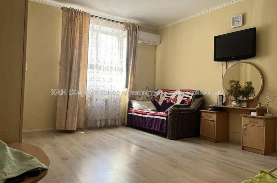 Продам квартиру, Ньютона ул. , 1  ком., 46 м², капитальный ремонт 