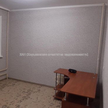 Продам квартиру, Натальи Ужвий ул. , 3  ком., 69.10 м², капитальный ремонт 