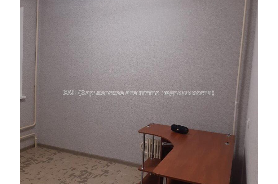 Продам квартиру, Натальи Ужвий ул. , 3  ком., 69.10 м², капитальный ремонт 