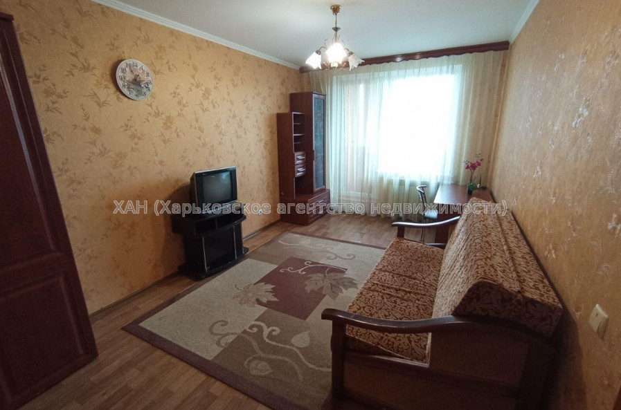 Продам квартиру, Академика Павлова ул. , 1  ком., 33 м², частичный ремонт 