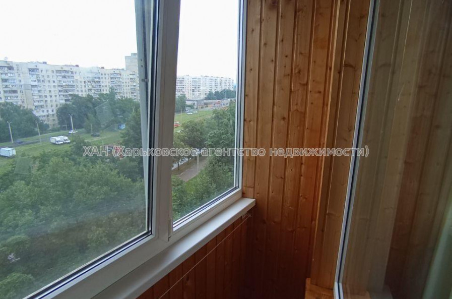 Продам квартиру, Академика Павлова ул. , 1  ком., 33 м², частичный ремонт 