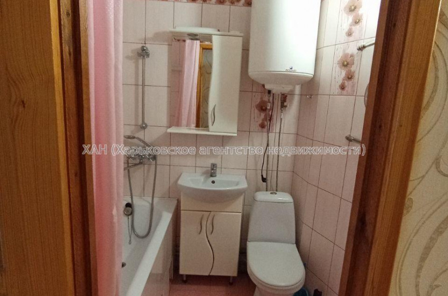 Продам квартиру, Академика Павлова ул. , 1  ком., 33 м², частичный ремонт 