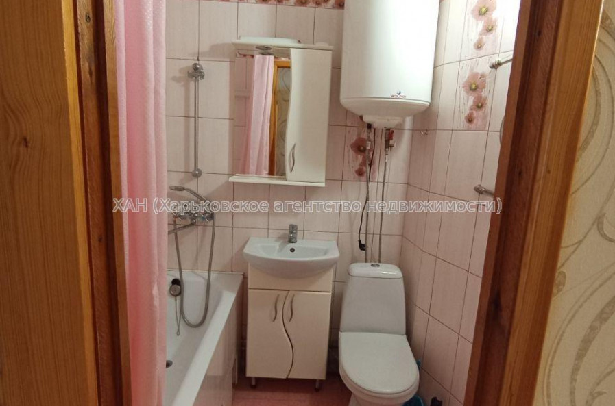 Продам квартиру, Академика Павлова ул. , 1  ком., 33 м², частичный ремонт 