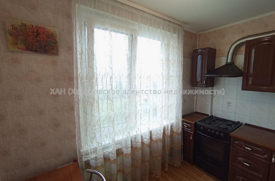Продам квартиру, Академика Павлова ул. , 1  ком., 33 м², частичный ремонт 