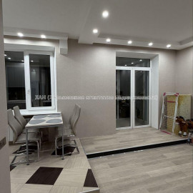 Продам квартиру, Москалёвская ул. , 2  ком., 65 м², евроремонт