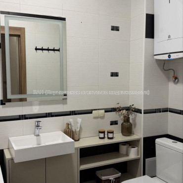 Продам квартиру, Москалёвская ул. , 2  ком., 65 м², евроремонт 