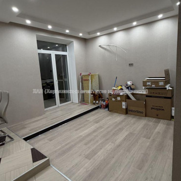 Продам квартиру, Москалёвская ул. , 2  ком., 65 м², евроремонт 