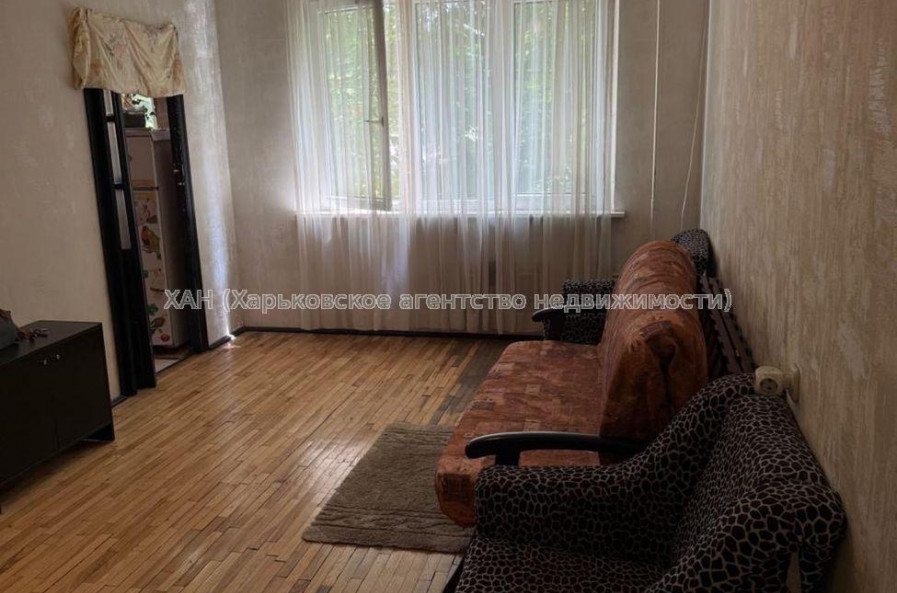 Продам квартиру, Гвардейцев Широнинцев ул. , 3  ком., 66 м², косметический ремонт 