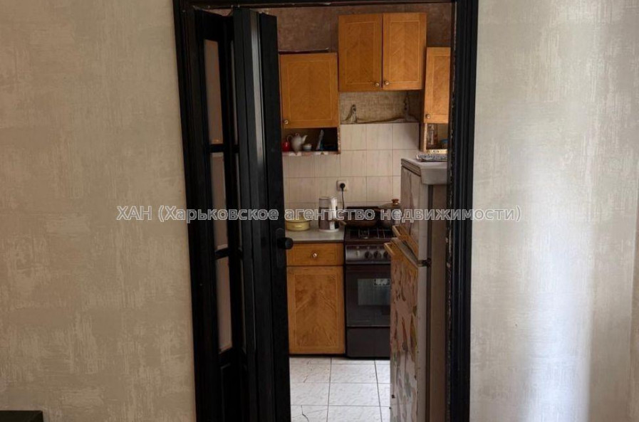 Продам квартиру, Гвардейцев Широнинцев ул. , 3  ком., 66 м², косметический ремонт 