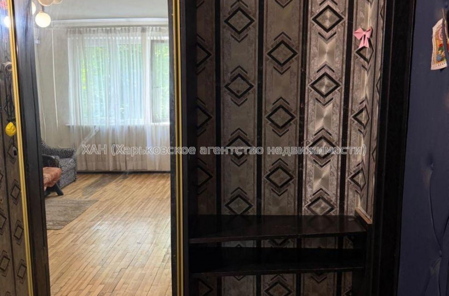 Продам квартиру, Гвардейцев Широнинцев ул. , 3  ком., 66 м², косметический ремонт 