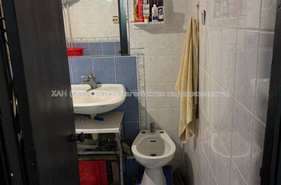 Продам квартиру, Гвардейцев Широнинцев ул. , 3  ком., 66 м², косметический ремонт 