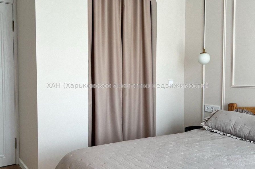 Продам квартиру, Владислава Зубенко ул. , 3  ком., 61 м², авторский дизайн 