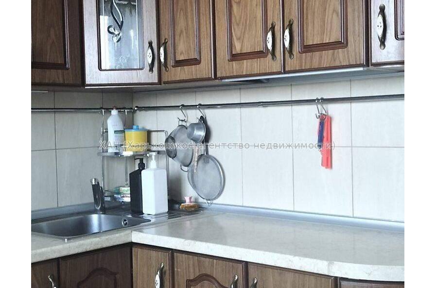Продам квартиру, Золочевская ул. , 2  ком., 55 м², косметический ремонт 