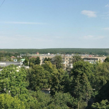 Продам квартиру, Золочевская ул. , 2  ком., 55 м², косметический ремонт 