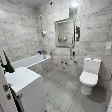 Продам квартиру, Лисаветинская ул. , 2  ком., 52.30 м², евроремонт 