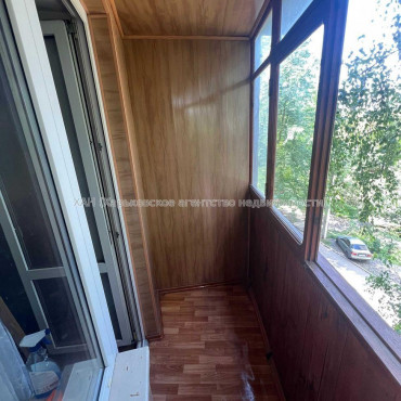 Продам квартиру, Гвардейцев Широнинцев ул. , 3  ком., 68 м², косметический ремонт 