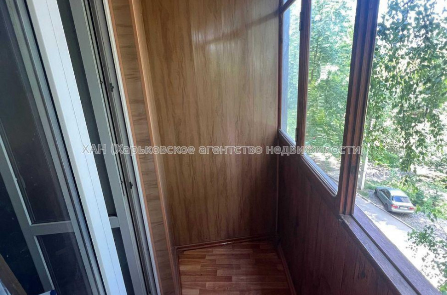 Продам квартиру, Гвардейцев Широнинцев ул. , 3  ком., 68 м², косметический ремонт 
