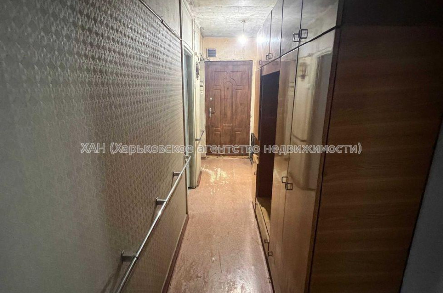Продам квартиру, Гвардейцев Широнинцев ул. , 3  ком., 68 м², косметический ремонт 