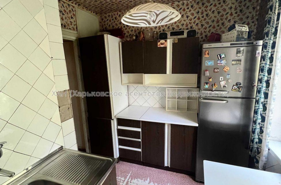 Продам квартиру, Гвардейцев Широнинцев ул. , 3  ком., 68 м², косметический ремонт 