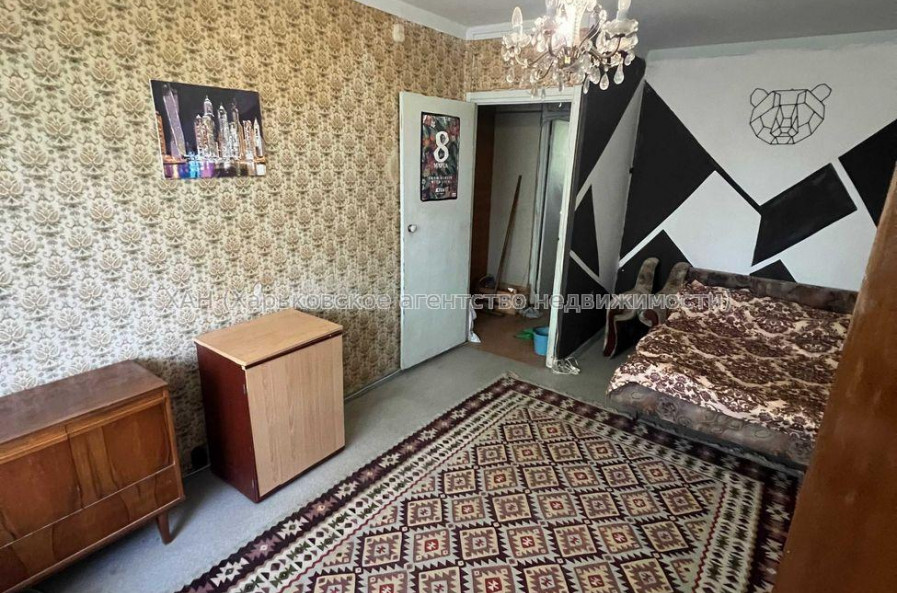 Продам квартиру, Гвардейцев Широнинцев ул. , 3  ком., 68 м², косметический ремонт 