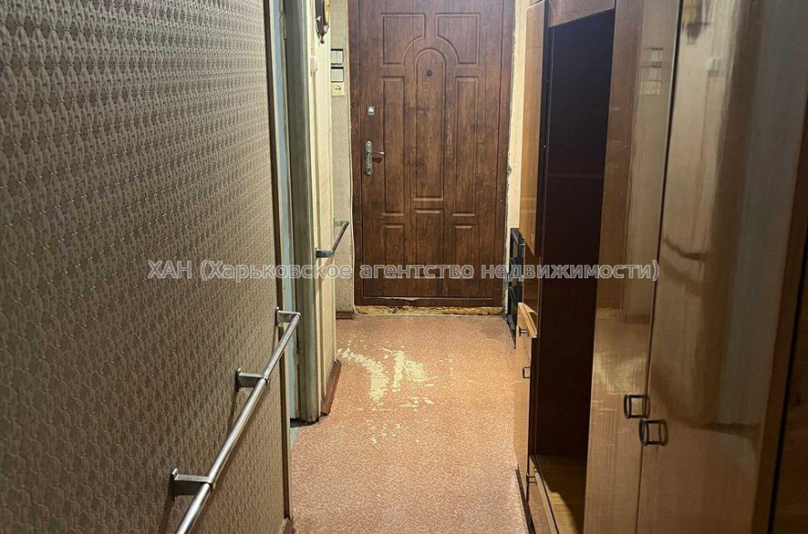 Продам квартиру, Гвардейцев Широнинцев ул. , 3  ком., 68 м², косметический ремонт 