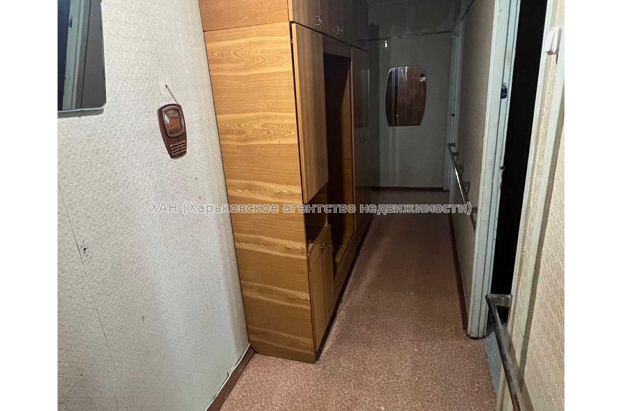 Продам квартиру, Гвардейцев Широнинцев ул. , 3  ком., 68 м², косметический ремонт 