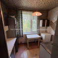 Продам квартиру, Гвардейцев Широнинцев ул. , 3  ком., 68 м², косметический ремонт 