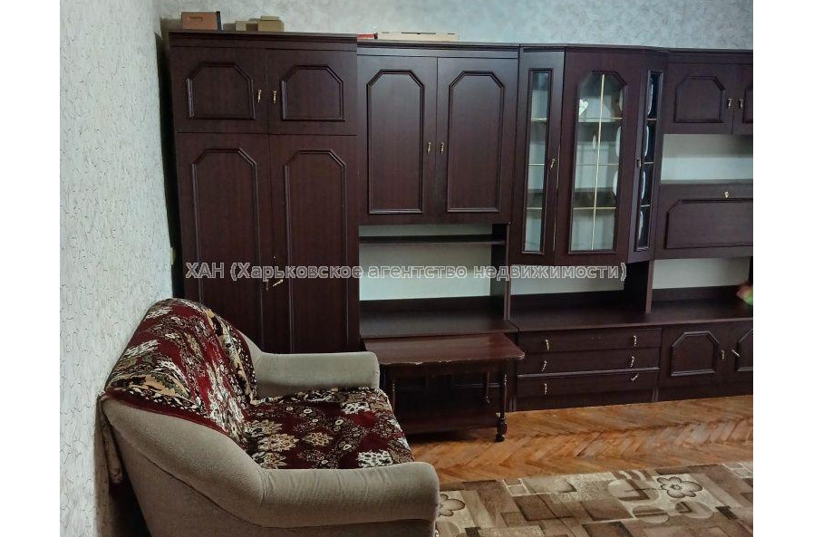 Продам квартиру, Юрия Паращука ул. , 1  ком., 38 м², косметический ремонт 