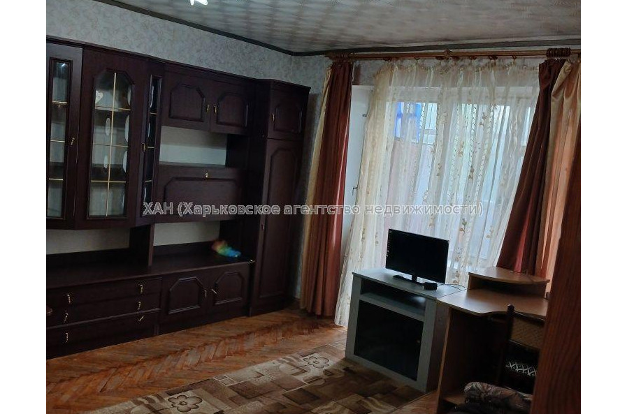 Продам квартиру, Юрия Паращука ул. , 1  ком., 38 м², косметический ремонт 