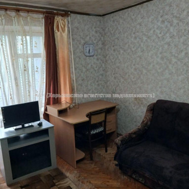Продам квартиру, Юрия Паращука ул. , 1  ком., 38 м², косметический ремонт 
