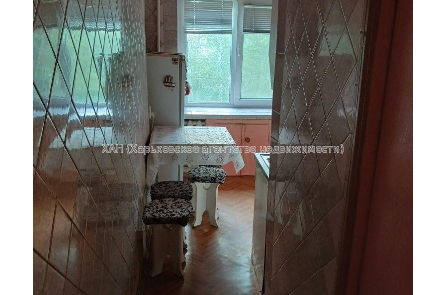Продам квартиру, Юрия Паращука ул. , 1  ком., 38 м², косметический ремонт 