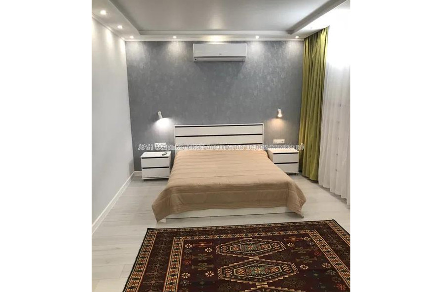 Продам квартиру, Молочная ул. , 2 кім., 95 м², авторский дизайн 
