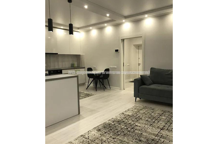 Продам квартиру, Молочная ул. , 2 кім., 95 м², авторский дизайн 