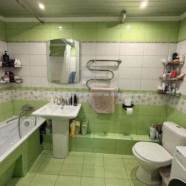 Продам квартиру, Байрона пр-т , 3  ком., 58 м², евроремонт 