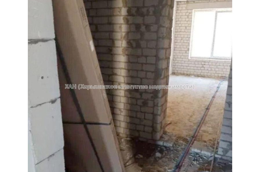 Продам квартиру, Героев Харькова просп. , 1 кім., 23 м², без внутренних работ 