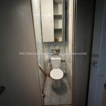 Продам квартиру, 23 Августа ул. , 3 кім., 56 м², советский ремонт 