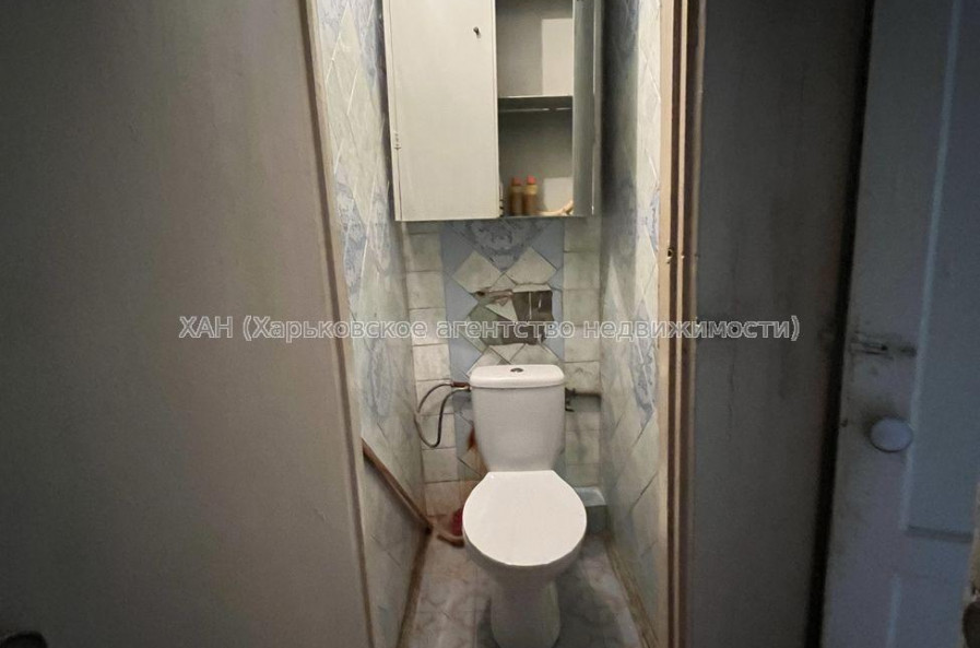 Продам квартиру, 23 Августа ул. , 3 кім., 56 м², советский ремонт 