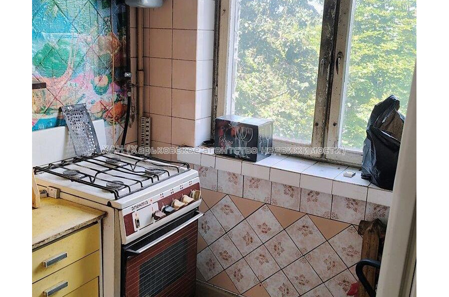 Продам квартиру, Байрона пр-т , 2  ком., 47 м², советский ремонт 