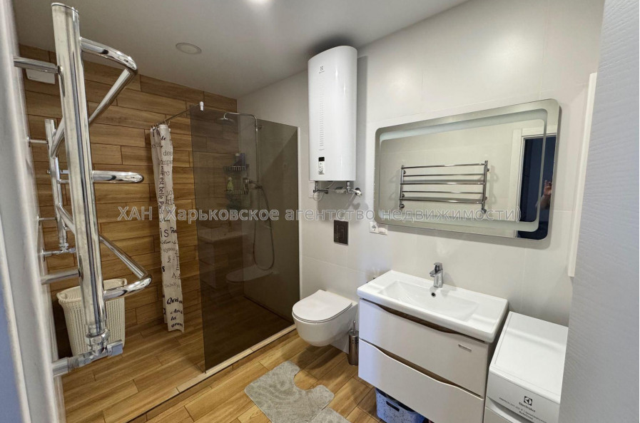 Продам квартиру, Льва Ландау просп. , 2  ком., 58 м², евроремонт 