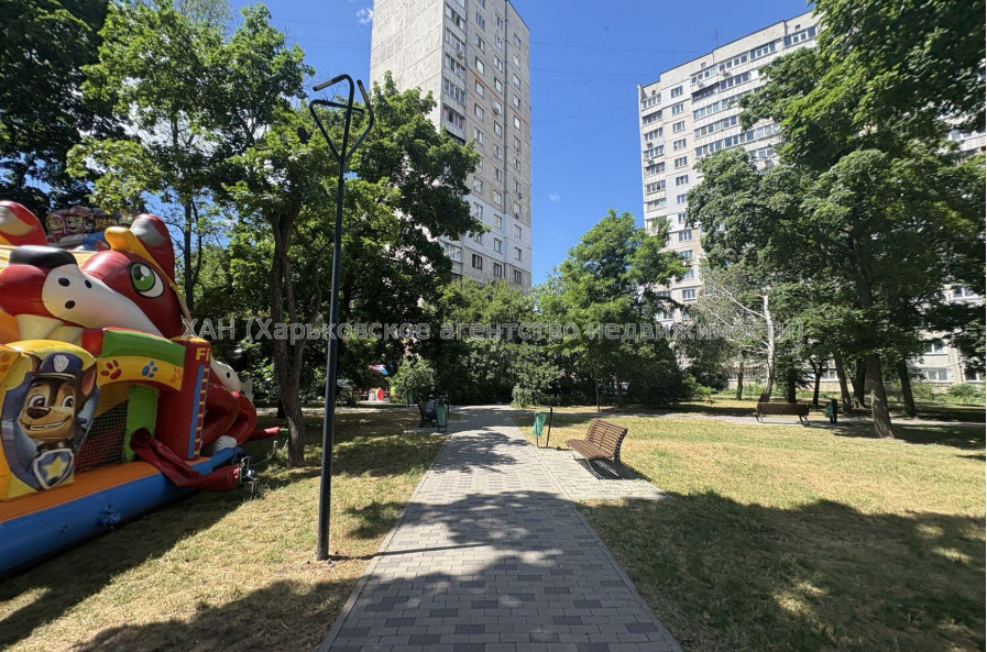 Продам квартиру, Волонтерская ул. , 3 кім., 68 м², евроремонт 