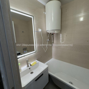 Продам квартиру, Волонтерская ул. , 3 кім., 68 м², евроремонт 