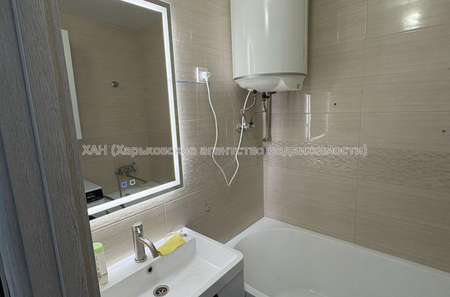 Продам квартиру, Волонтерская ул. , 3 кім., 68 м², евроремонт 