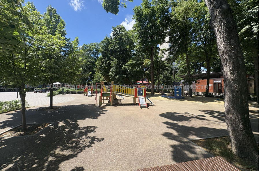 Продам квартиру, Волонтерская ул. , 3 кім., 68 м², евроремонт 