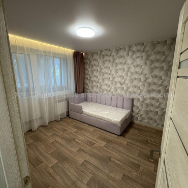 Продам квартиру, Волонтерская ул. , 3 кім., 68 м², евроремонт 