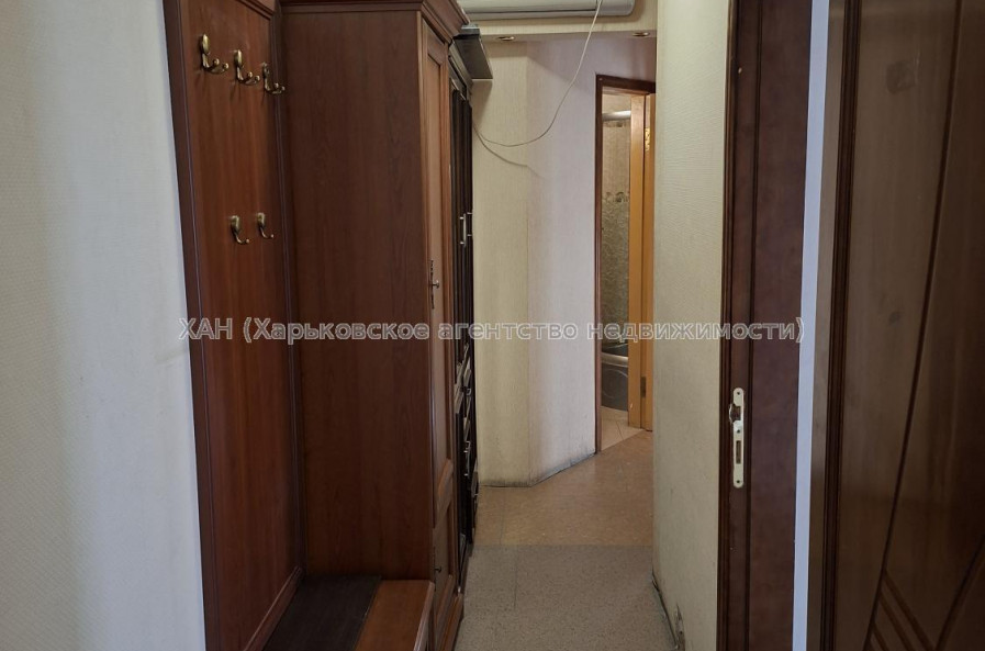 Сдам нежилую недвижимость, офис в офисном центре , 4  ком., 70 м², капитальный ремонт 