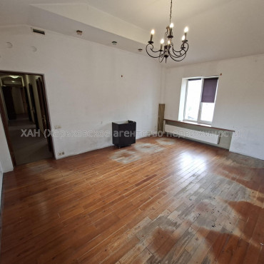 Сдам нежилую недвижимость, офис в офисном центре , 4  ком., 70 м², капитальный ремонт 