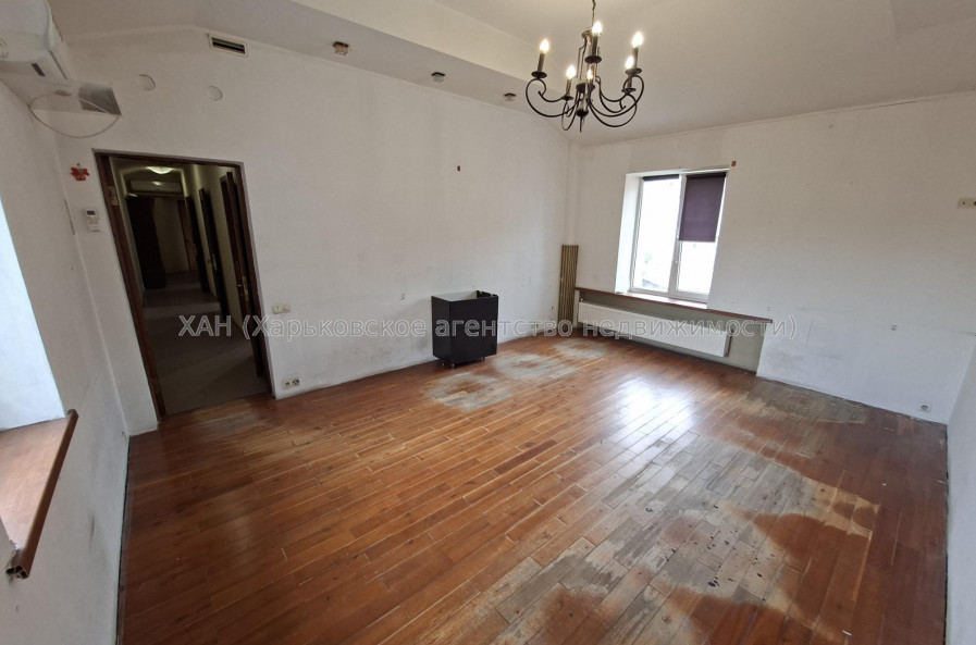 Сдам нежилую недвижимость, офис в офисном центре , 4  ком., 70 м², капитальный ремонт 