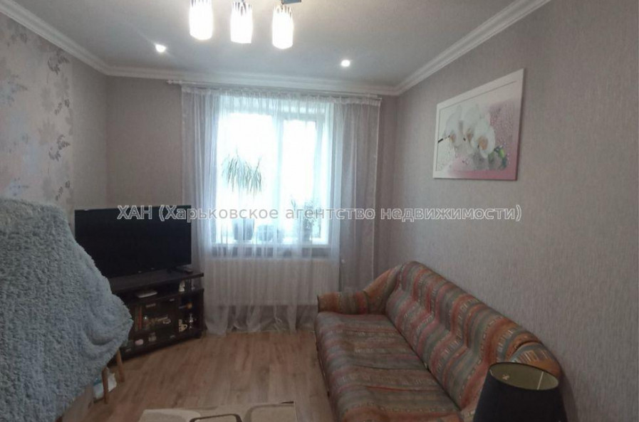 Продам квартиру, Добродецкого Анатолия ул. , 2  ком., 40 м², капитальный ремонт 