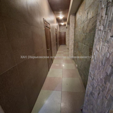 Сдам нежилую недвижимость, салон красоты , 4  ком., 70 м², капитальный ремонт 